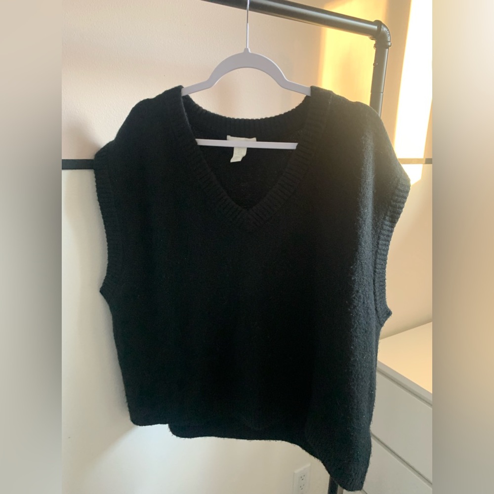 H&M sweater vest